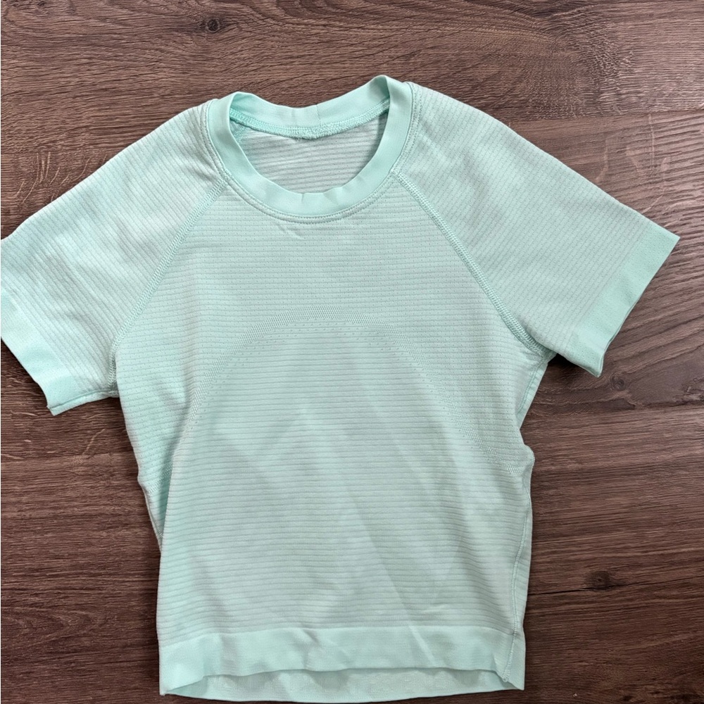 Lululemon Mint Green Women's Top size XXS